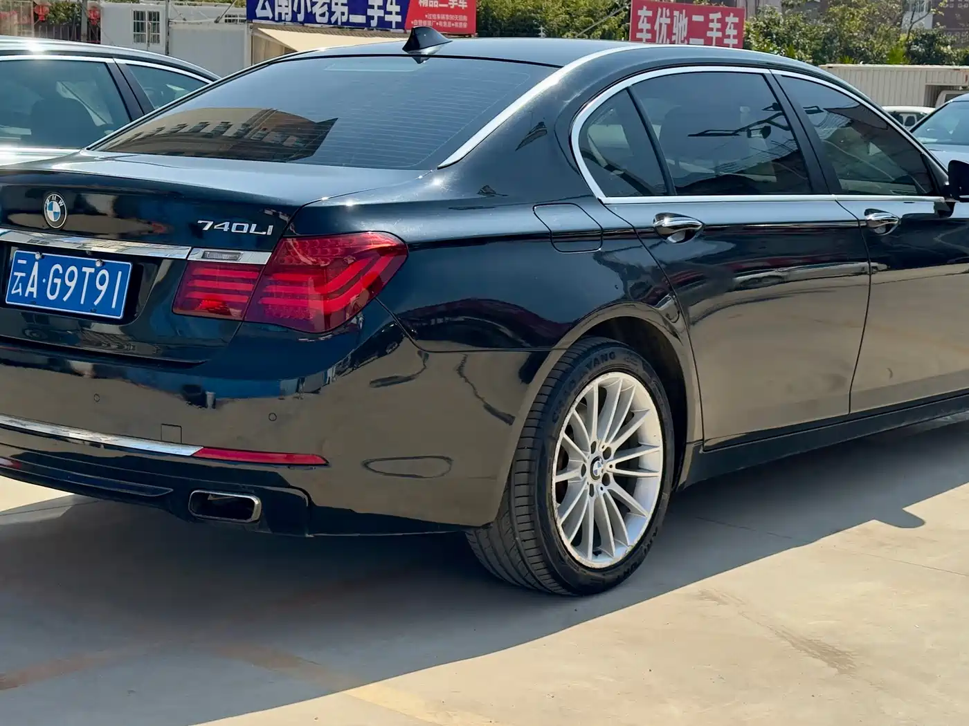 BMW 7 Series 2013 Model 740Li Leading фото 10