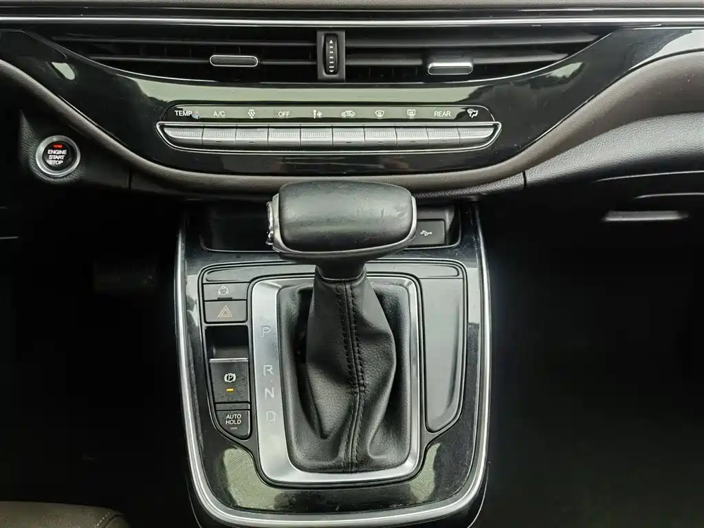 GAC Trumpchi Trumpchi M6 2019 270T DCT Luxury Edition (7-seater) (China VI) фото 13