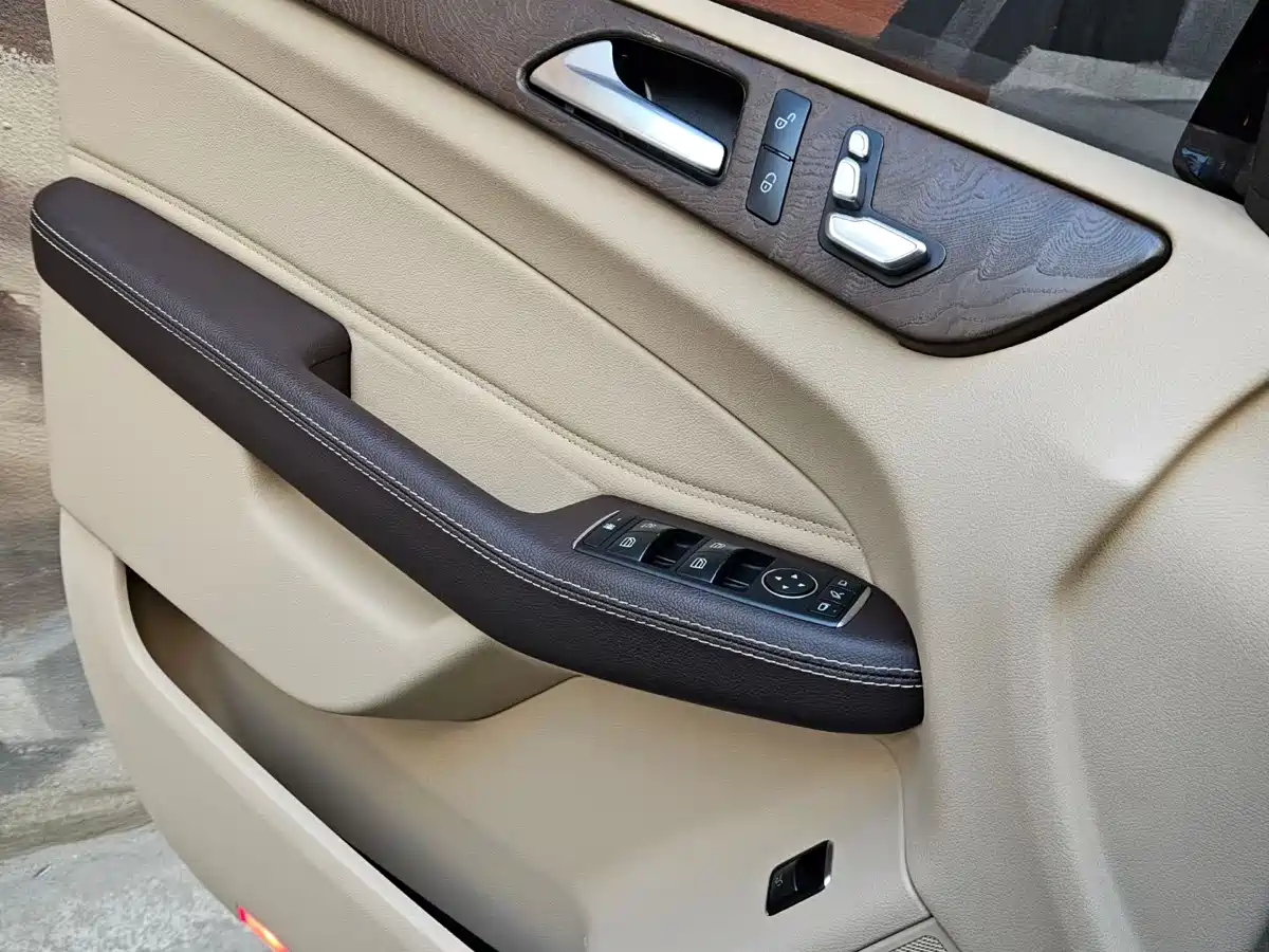 Mercedes-Benz GLE 2016 GLE 400 4MATIC фото 6
