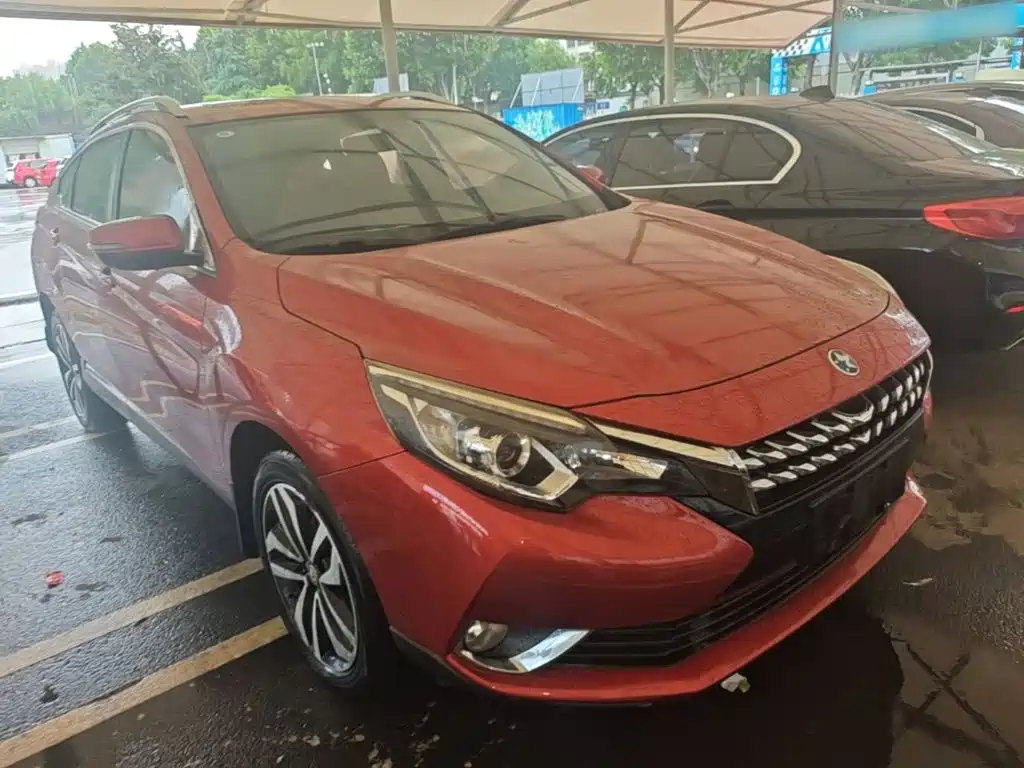 Venucia T90 2017 2017 2.0L CVT Smart Edition