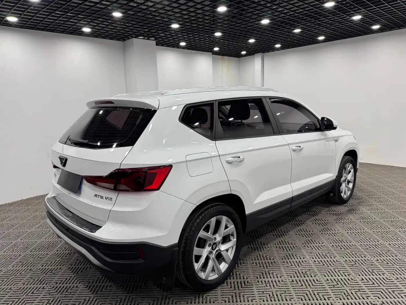 JETTA VS5