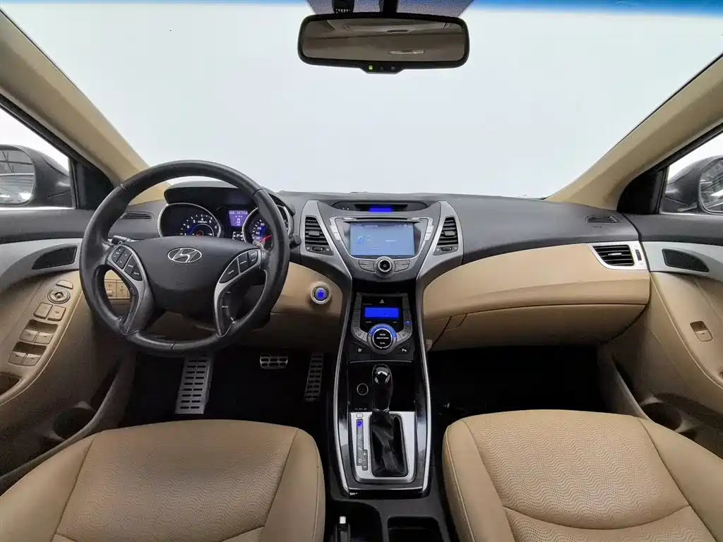 Hyundai Langdong 2012 1.8L Automatic Premium фото 5