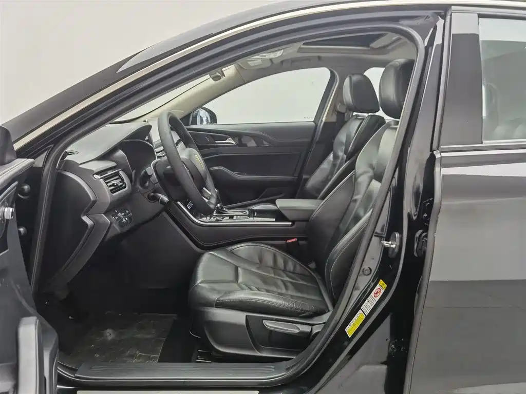 Hongqi H5 2019 30TD Agile Edition фото 10