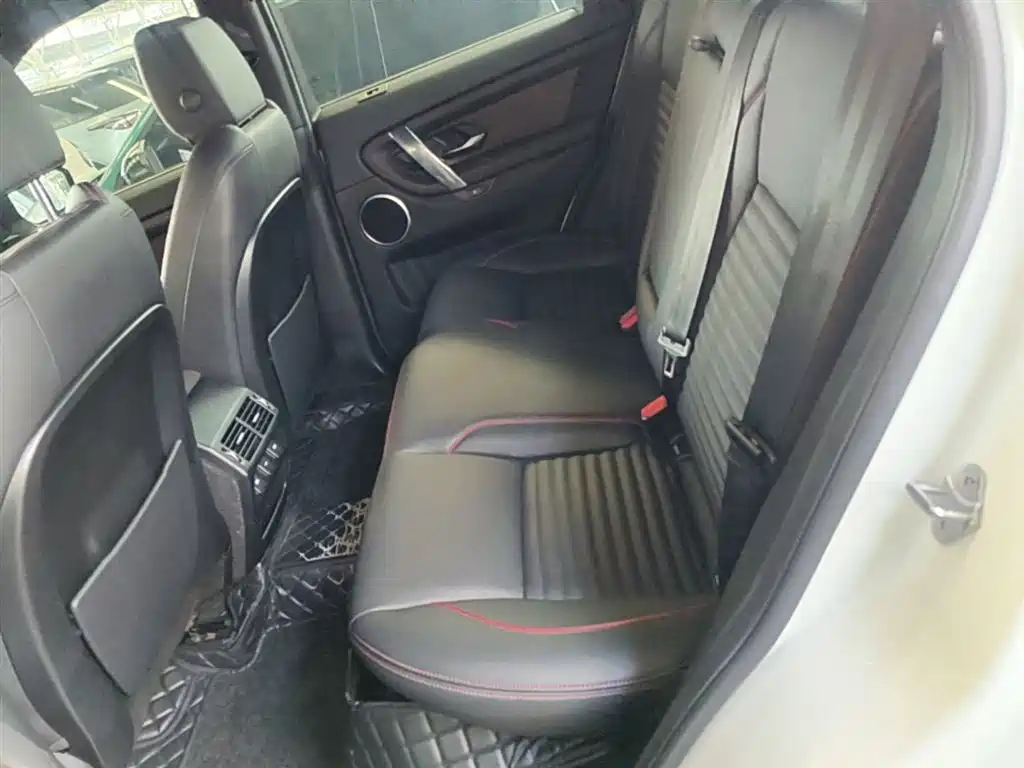 LAND ROVER DISCOVER SPORTS