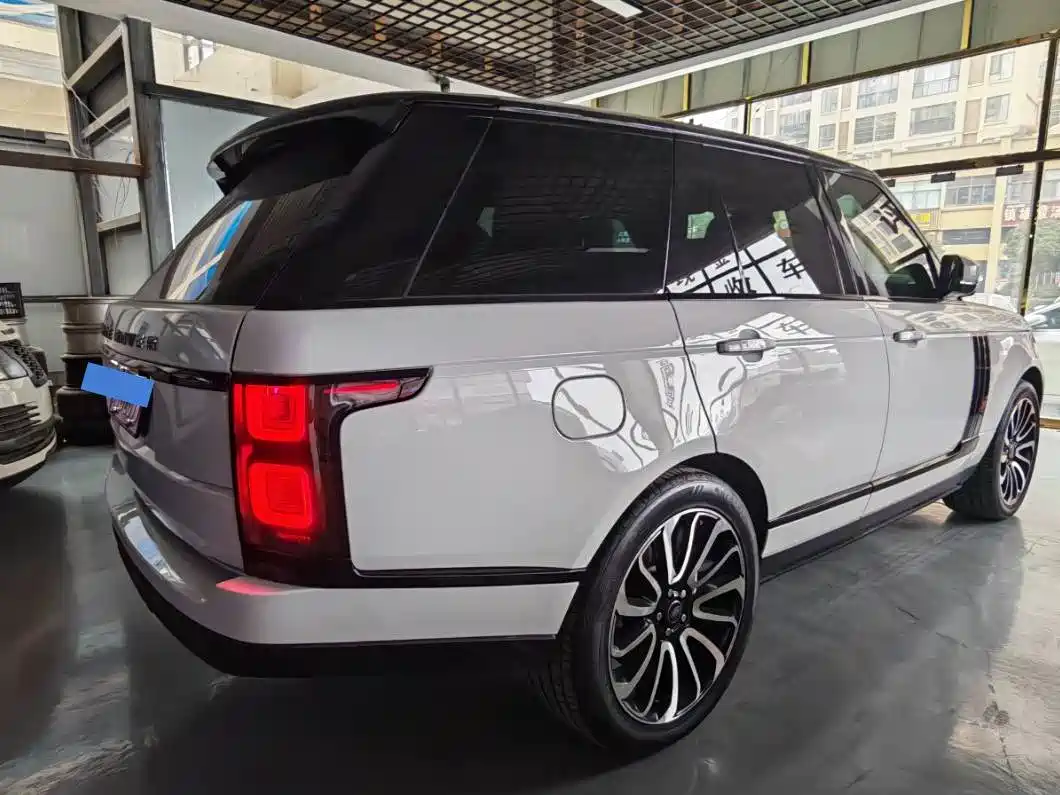 Land Rover Range Rover 2015 3.0 TDV6 Vogue фото 2