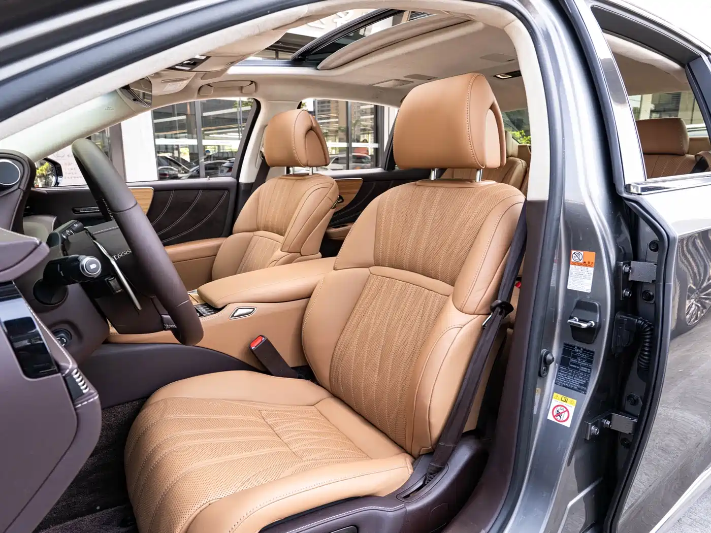 Lexus LS 2018 500h Luxury Edition China V фото 10