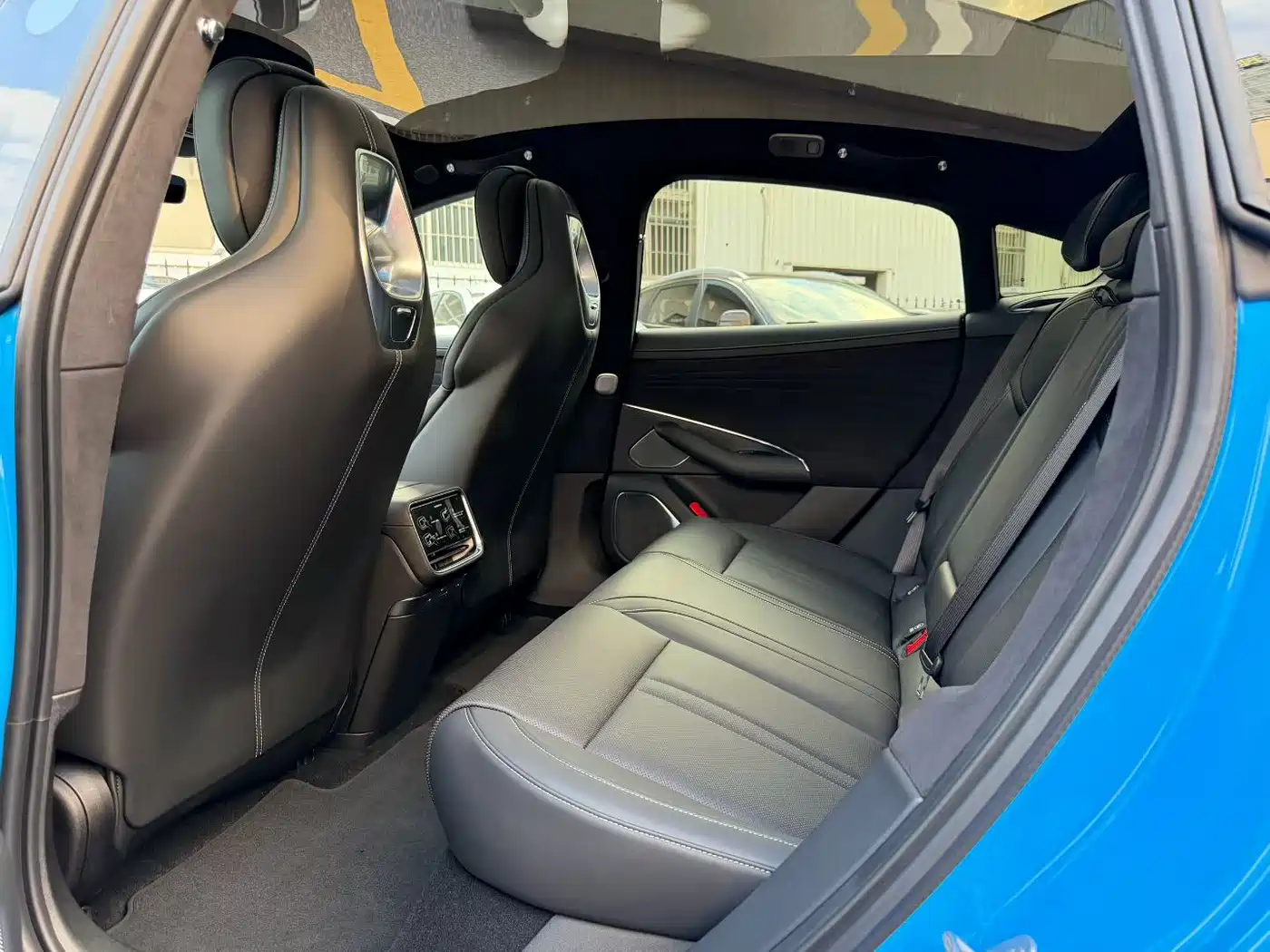 Xiaomi Auto Xiaomi SU7 2024 RWD Ultra Long Range Advanced Smart Driving Pro Edition фото 6