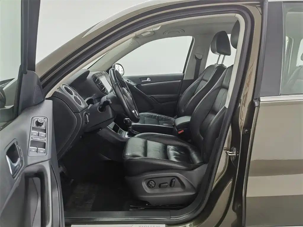 Volkswagen Tiguan 2015 1.8TSI Automatic 4WD Comfortline фото 10