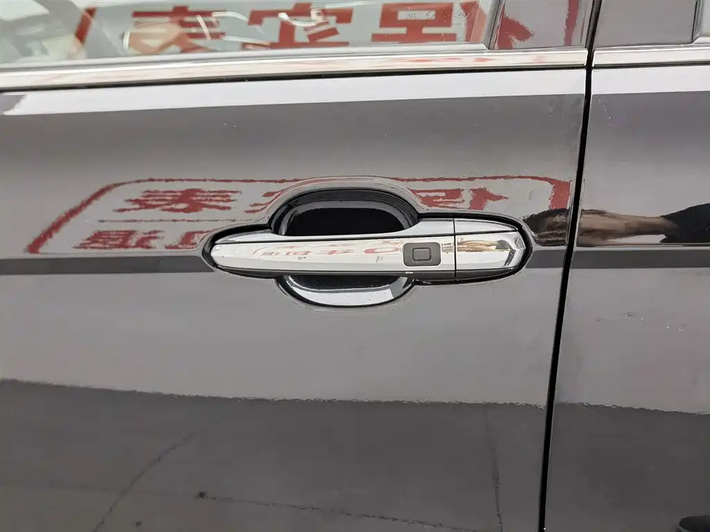 Hongqi H7 2015 2.0T Luxury фото 18
