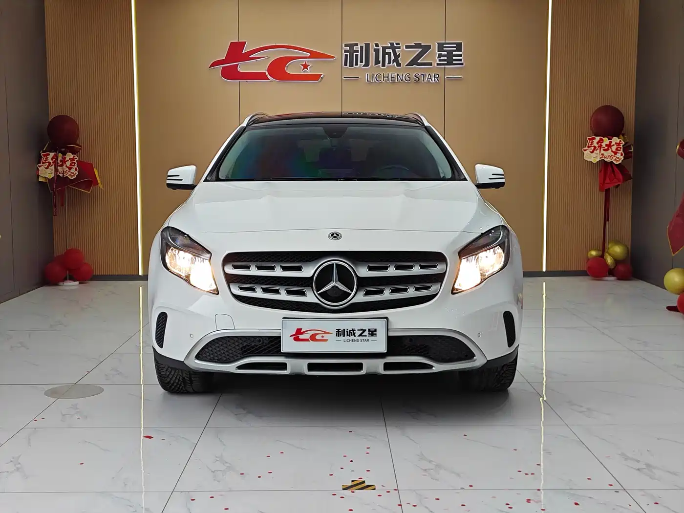 Mercedes-Benz GLA 2018 GLA 200 Dynamic фото 2