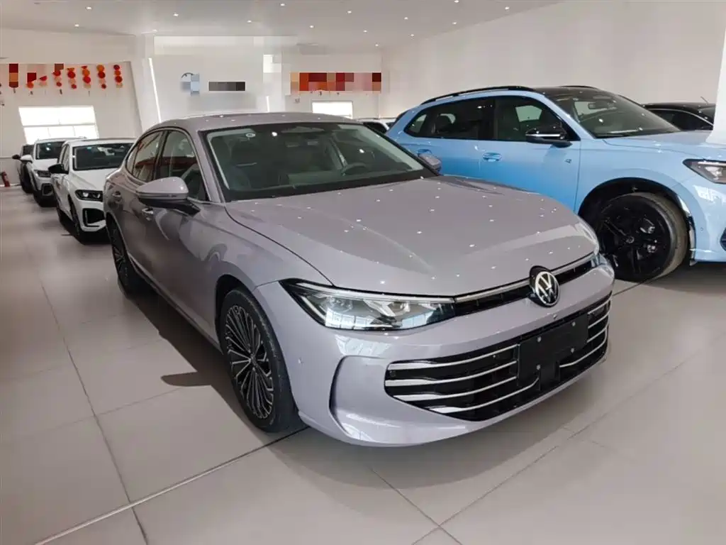 Volkswagen Passat 2025 Pro 380TSI Dragon Prestige Edition фото 4