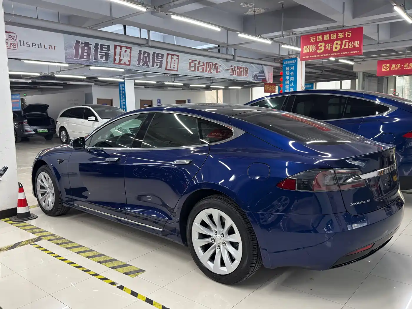 TESLA MODEL S