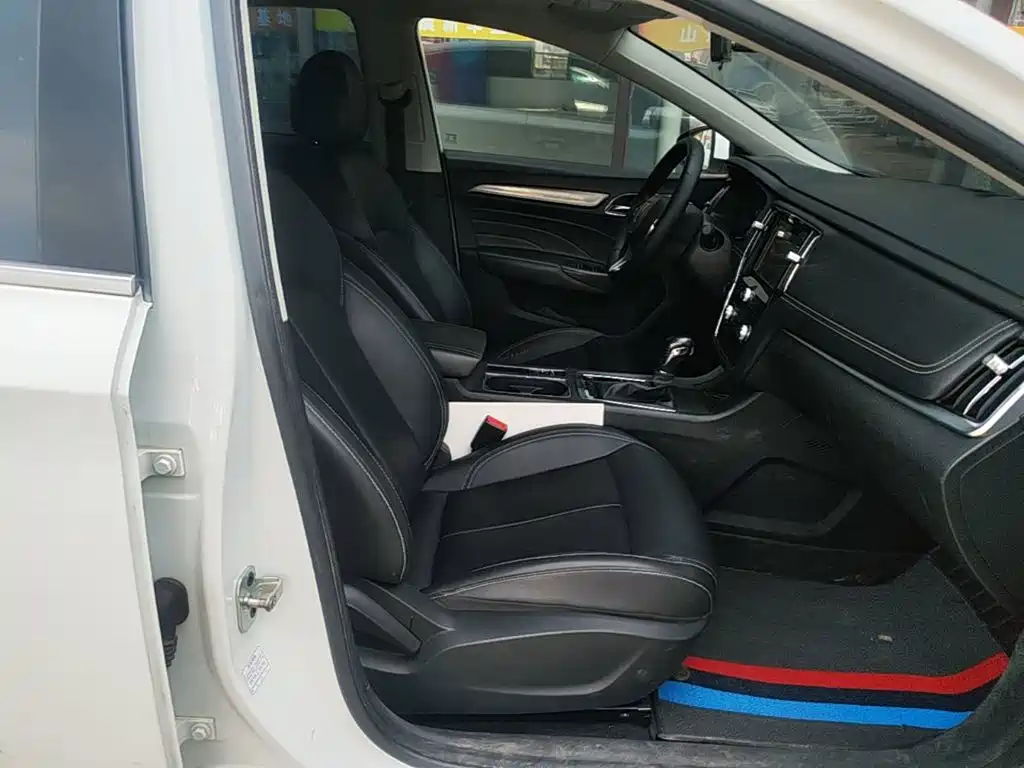 Roewe i6 2018 2018 20T Automatic Flagship Edition