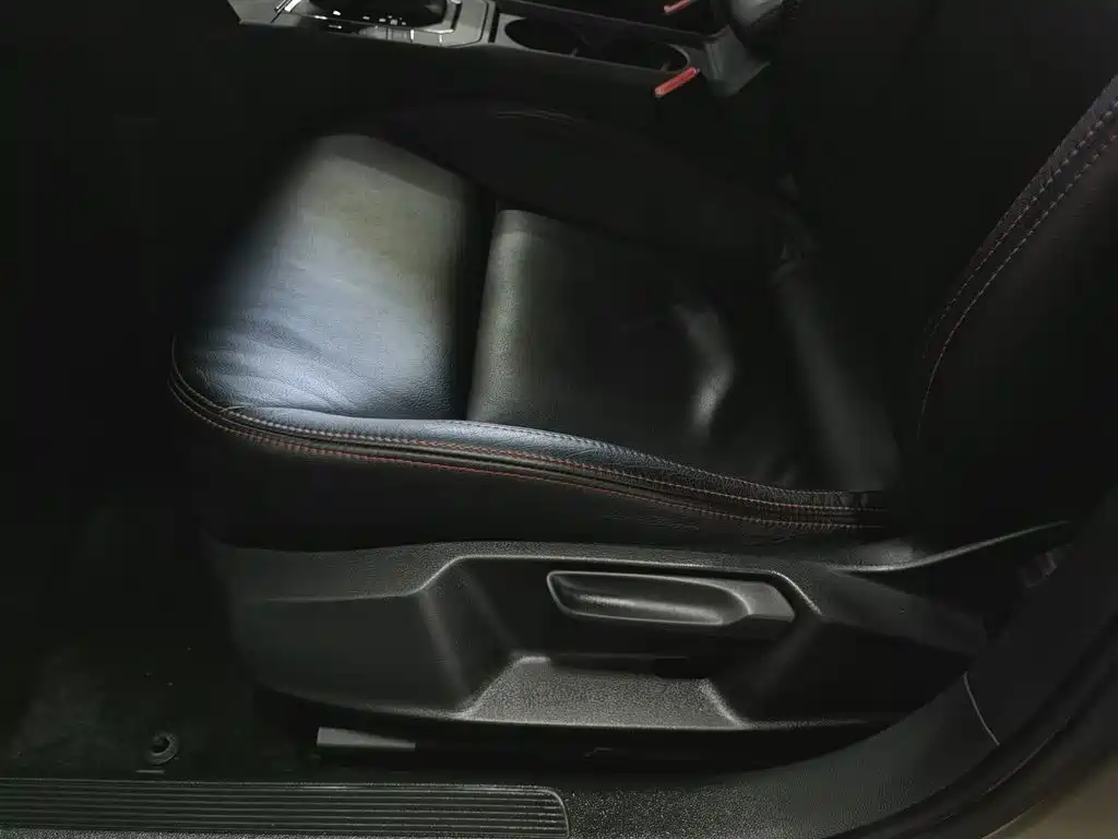 Volkswagen Lamando 2015 230TSI DSG Style фото 20
