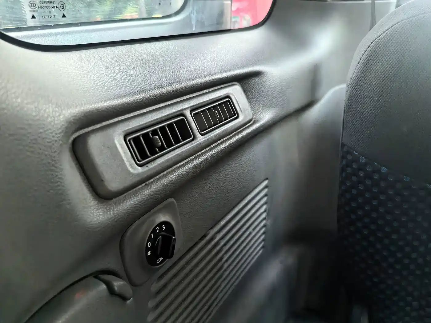 Nissan NV200 2010 2010 1.6L 232-seat Premium