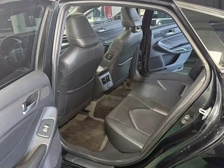 TOYOTA ASIAN DRAGON