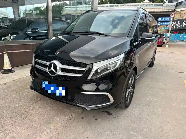 Mercedes-Benz V-Class 2022 V 260 L Long Wheelbase Prestige Edition — фото 1