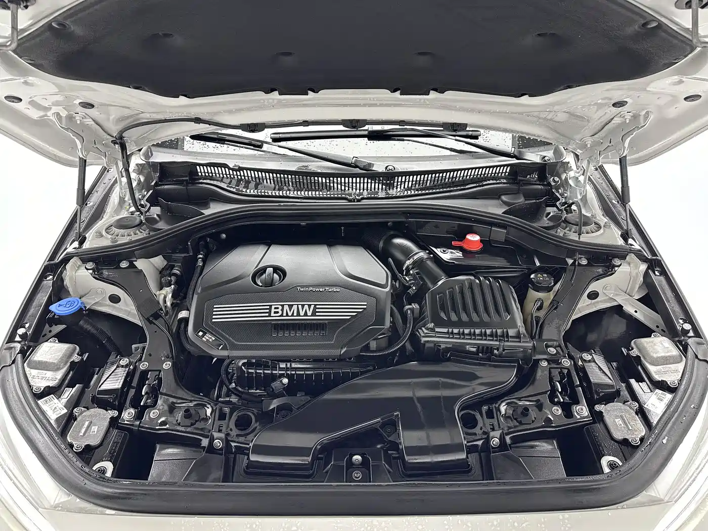BMW 1 Series 2022 120i M Sport фото 17