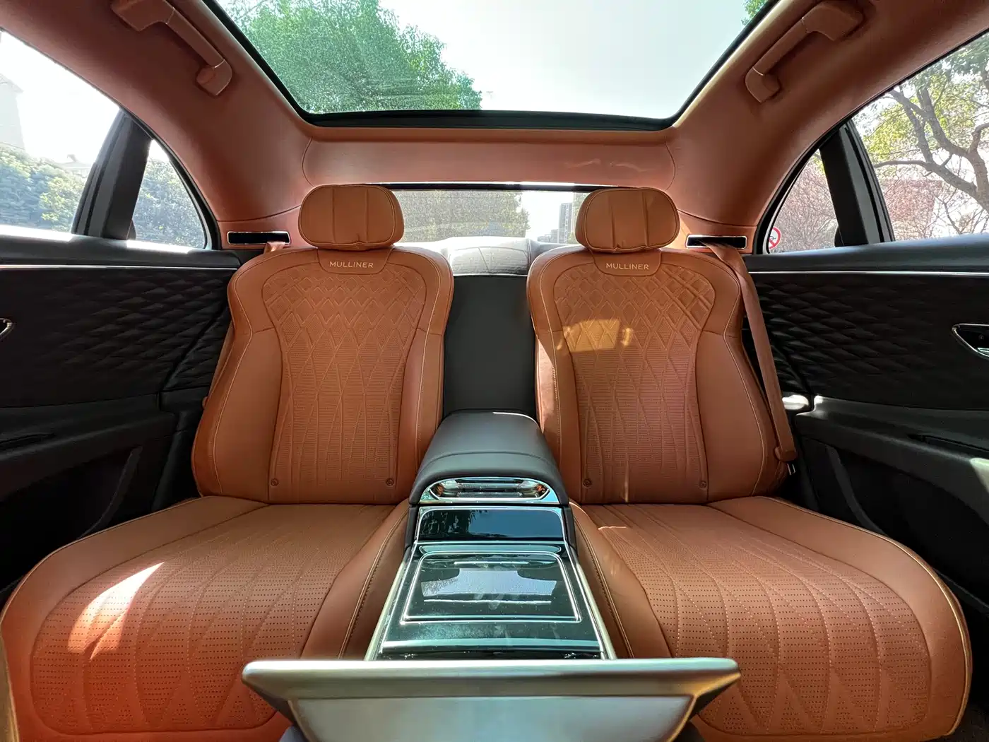 BENTLEY FLYING SPUR PLUG-IN HYBRID