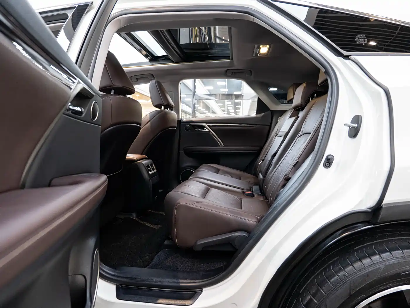 Lexus RX 2021 300 AWD Special Edition фото 10
