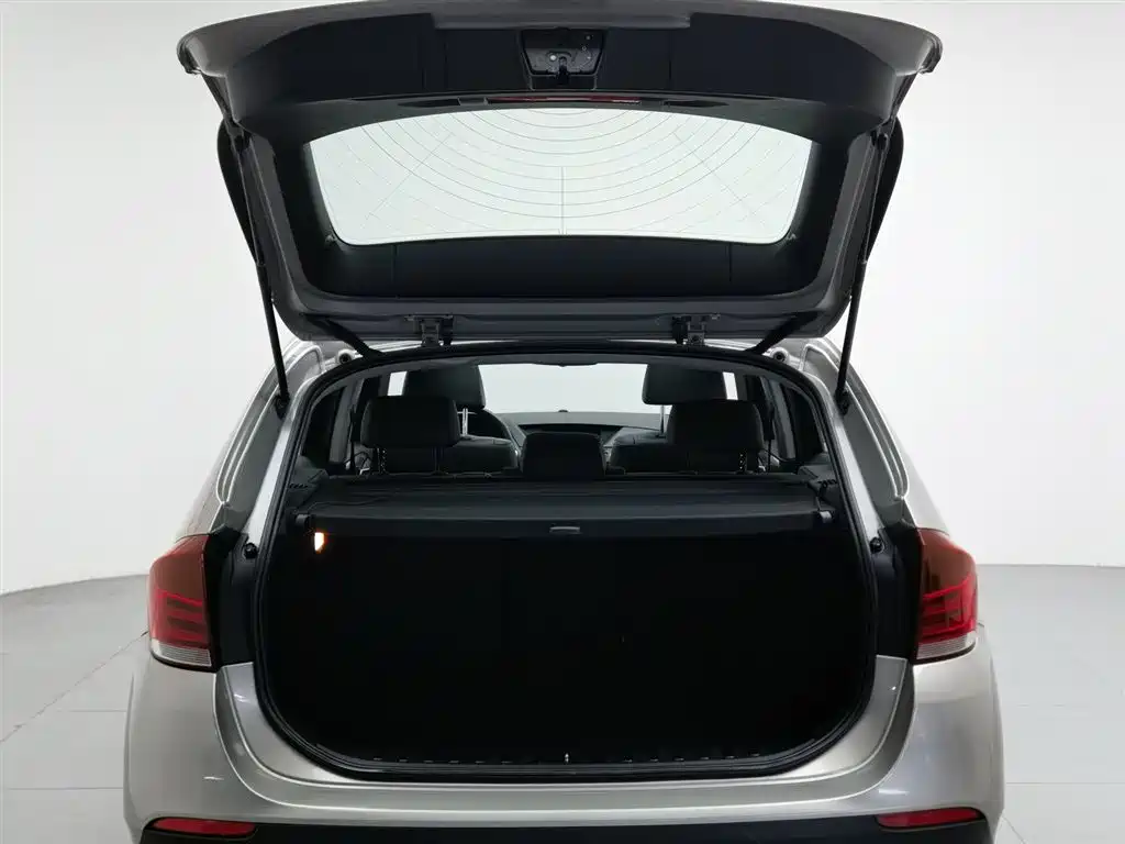 BMW X1 (Import) 2012 xDrive20i фото 16