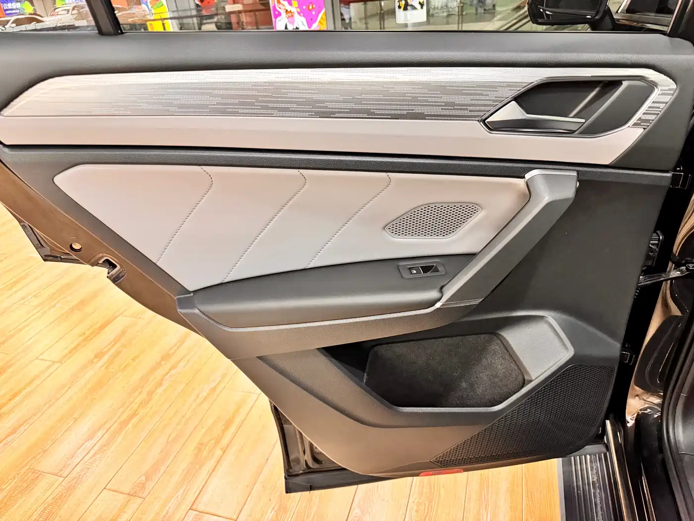 Volkswagen Tayron 2024 380TSI 4WD R-Line High Performance фото 16
