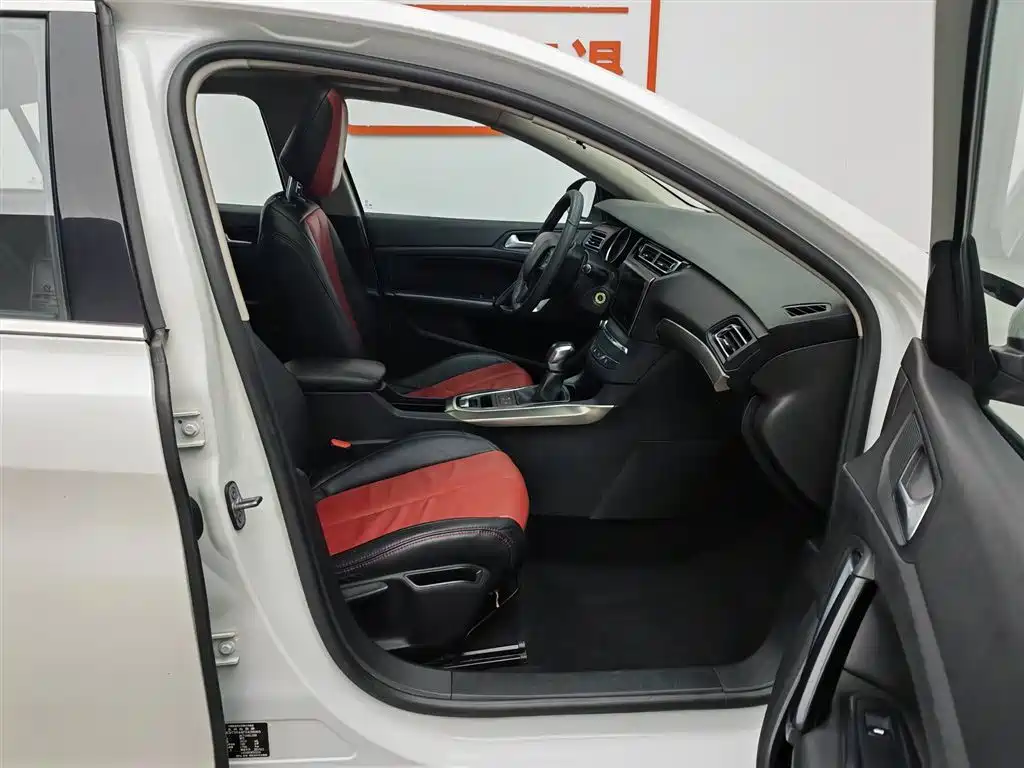 Peugeot 408 2014 1.8L Automatic Luxury Edition фото 23