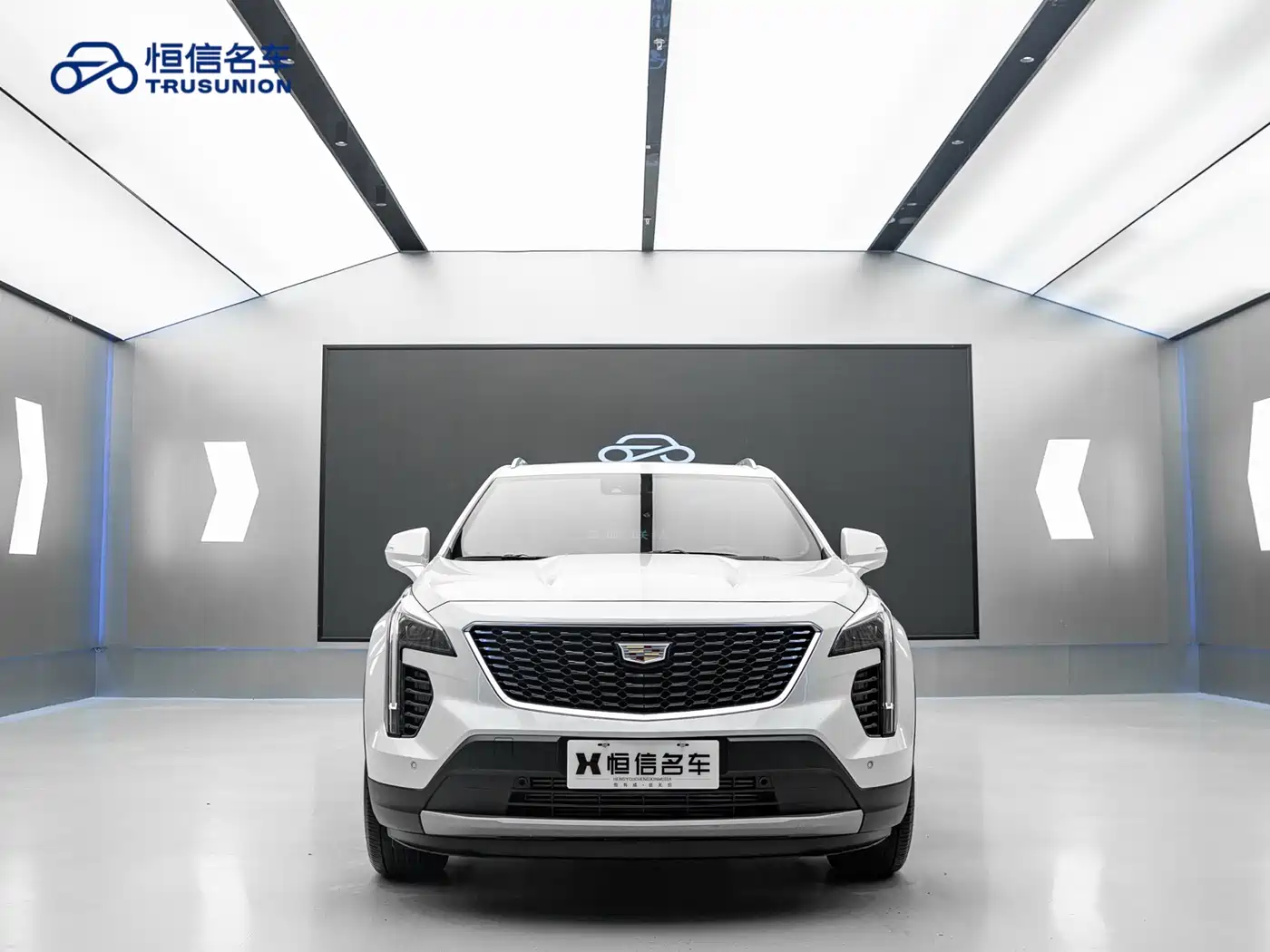 Cadillac XT4 2018 28T AWD Platinum Edition фото 2