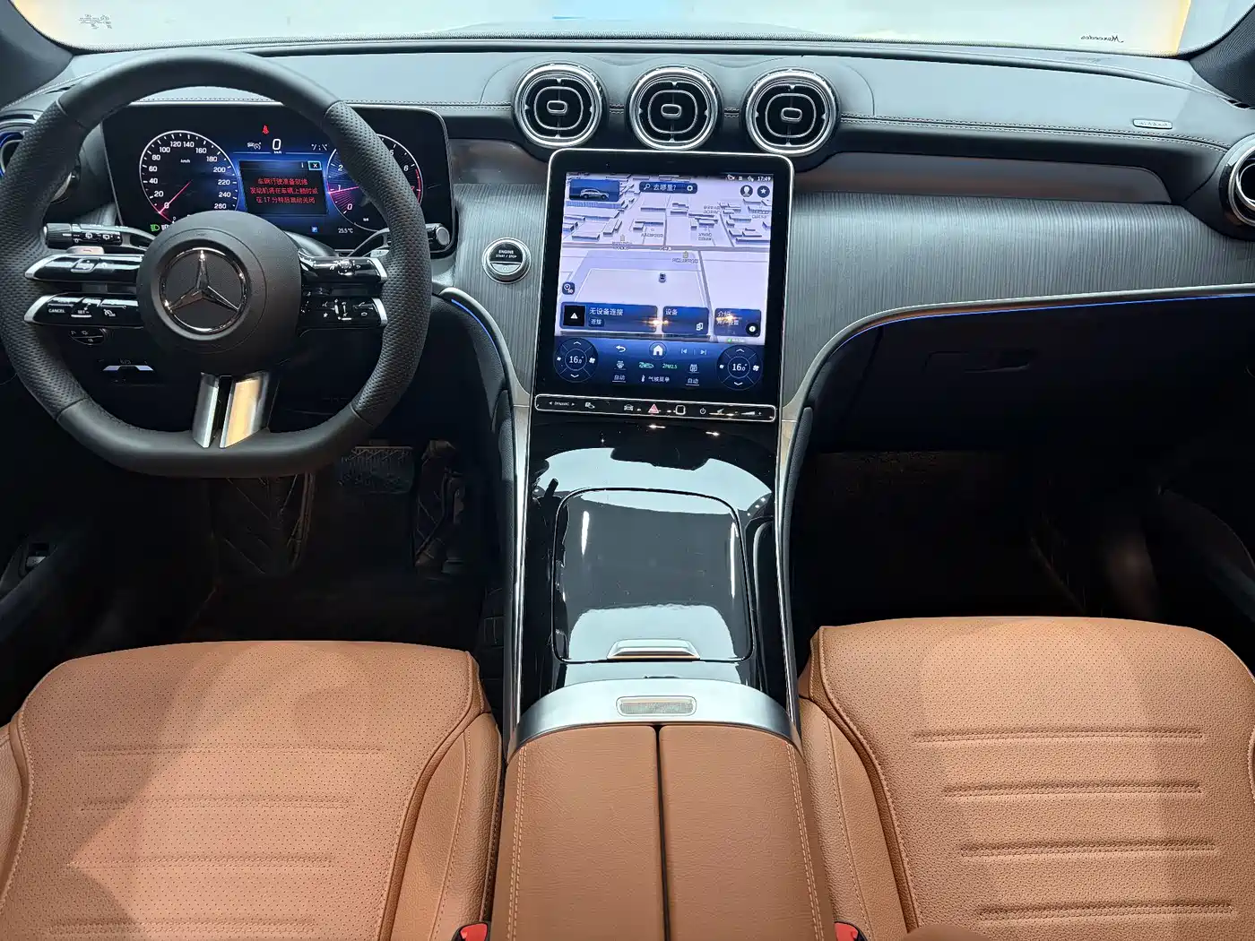 Mercedes-Benz GLC 2024 GLC 260 L 4MATIC Luxury 5-seater фото 7