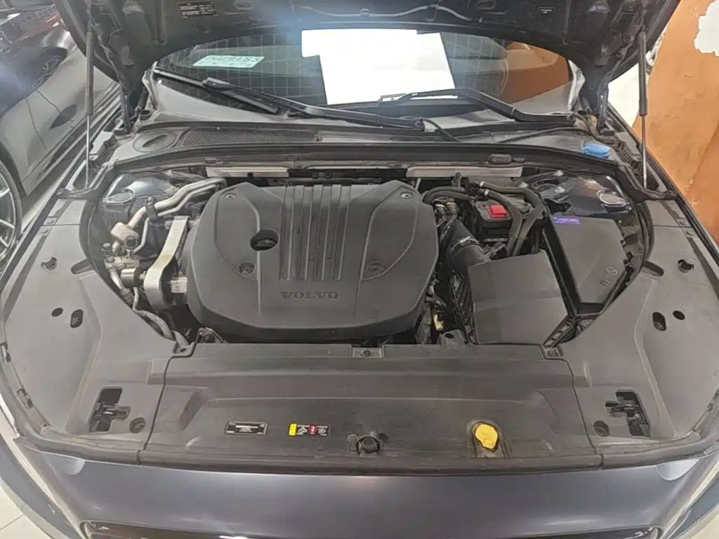 Фото 20 - Volvo S90