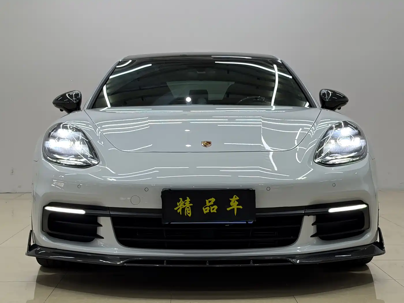 Porsche Panamera 2017 Panamera 4 Sport Turismo 3.0T фото 2