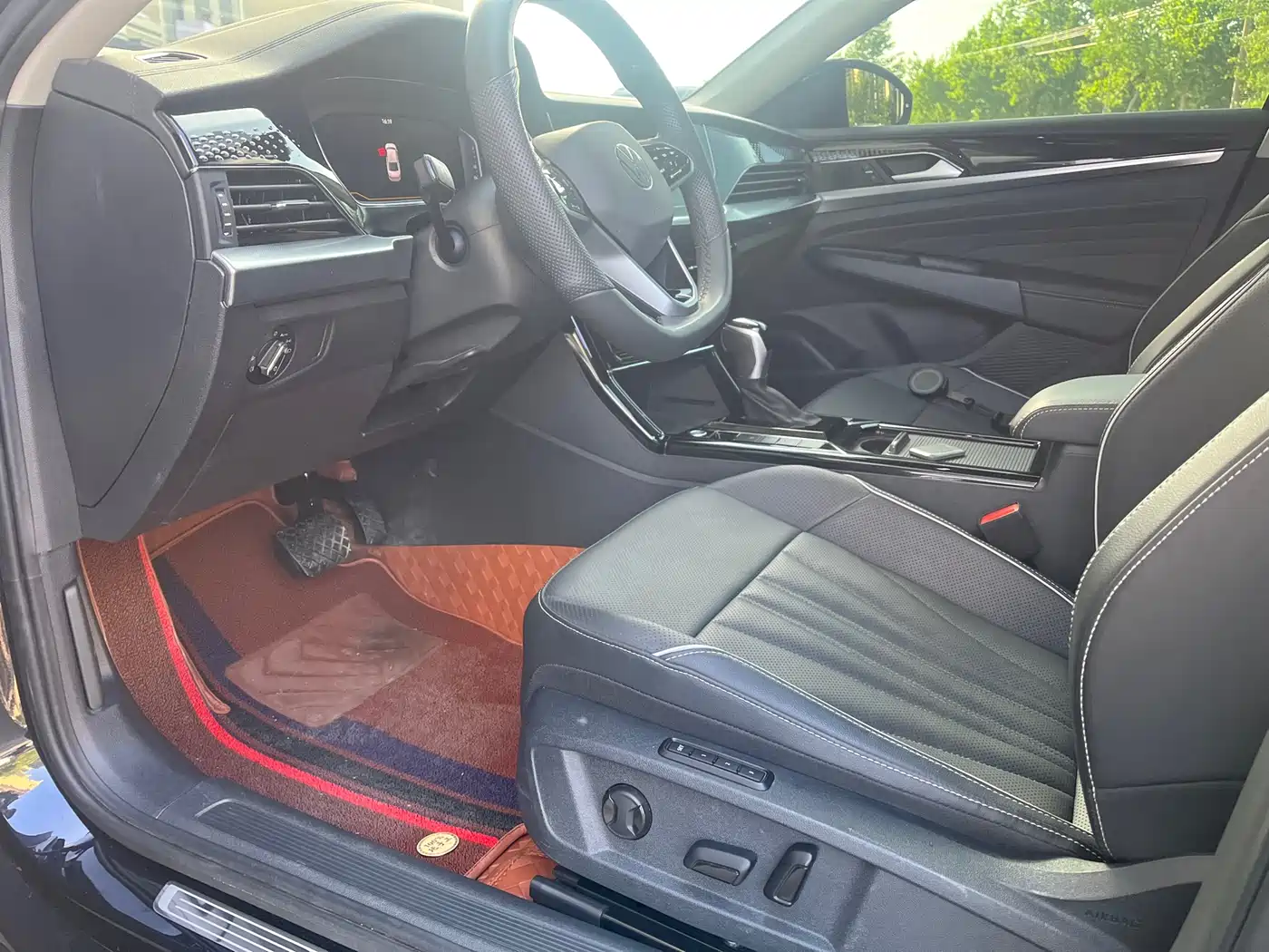 Volkswagen Passat 2024 380TSI Elite Edition фото 16