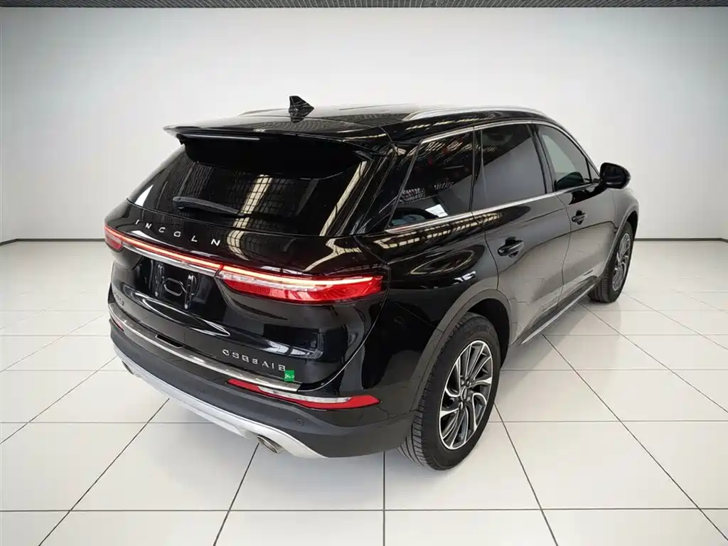LINCOLN ADVENTURER