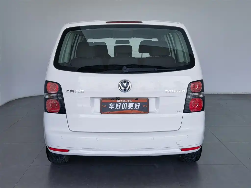 Volkswagen Touran 2015 1.4T Manual Trend Edition 5-seater фото 4