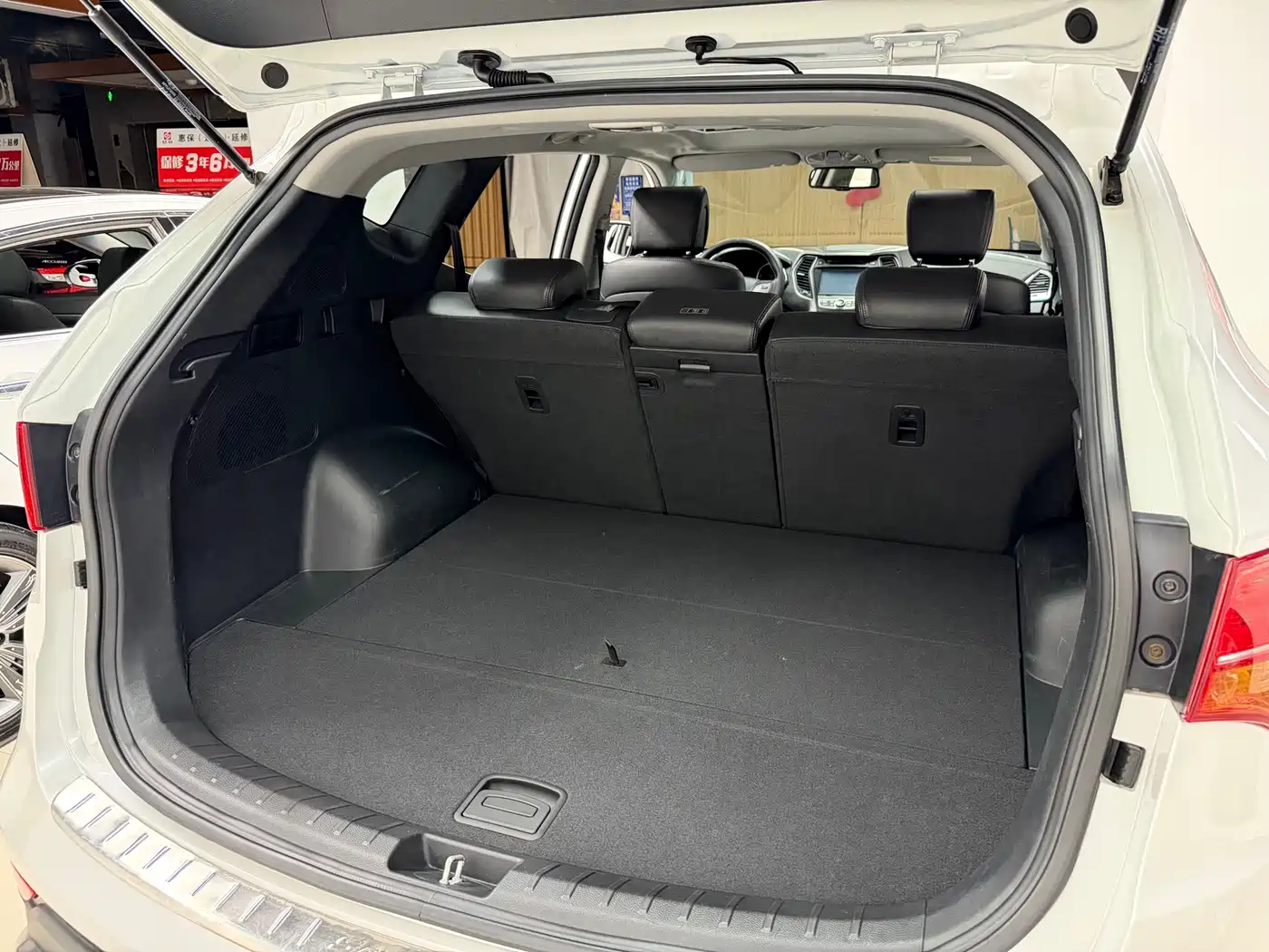 Hyundai Santa Fe 2013 Facelift 2.4L Automatic 4WD Smart фото 14