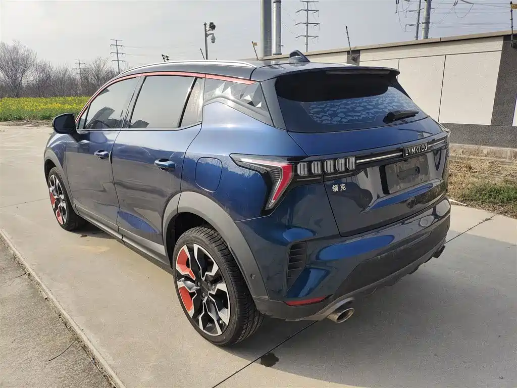 Lynk & Co 06 2020 1.5T Halo фото 23