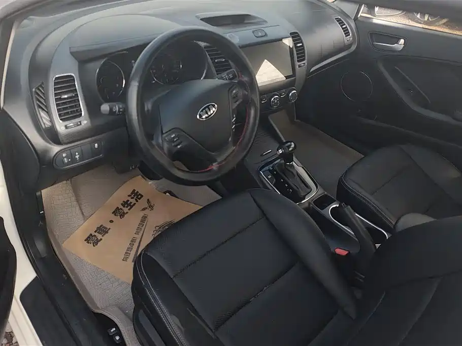 Kia K3 2016 1.6L Automatic GLS фото 12