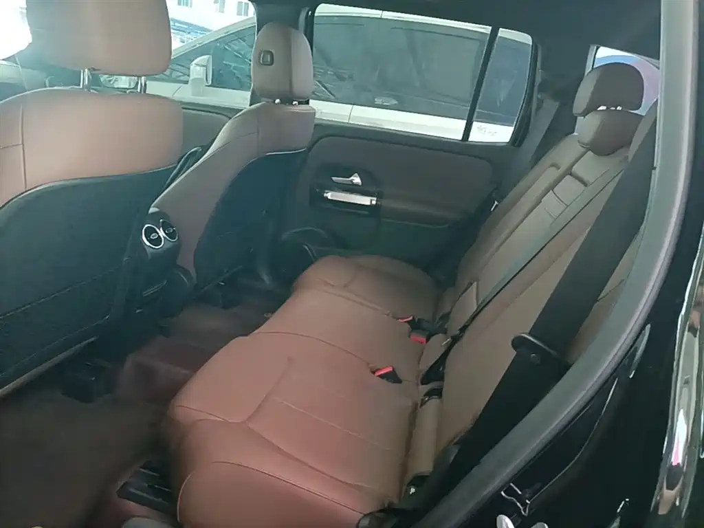 Mercedes-Benz GLB 2024 GLB 220 Fashion фото 17