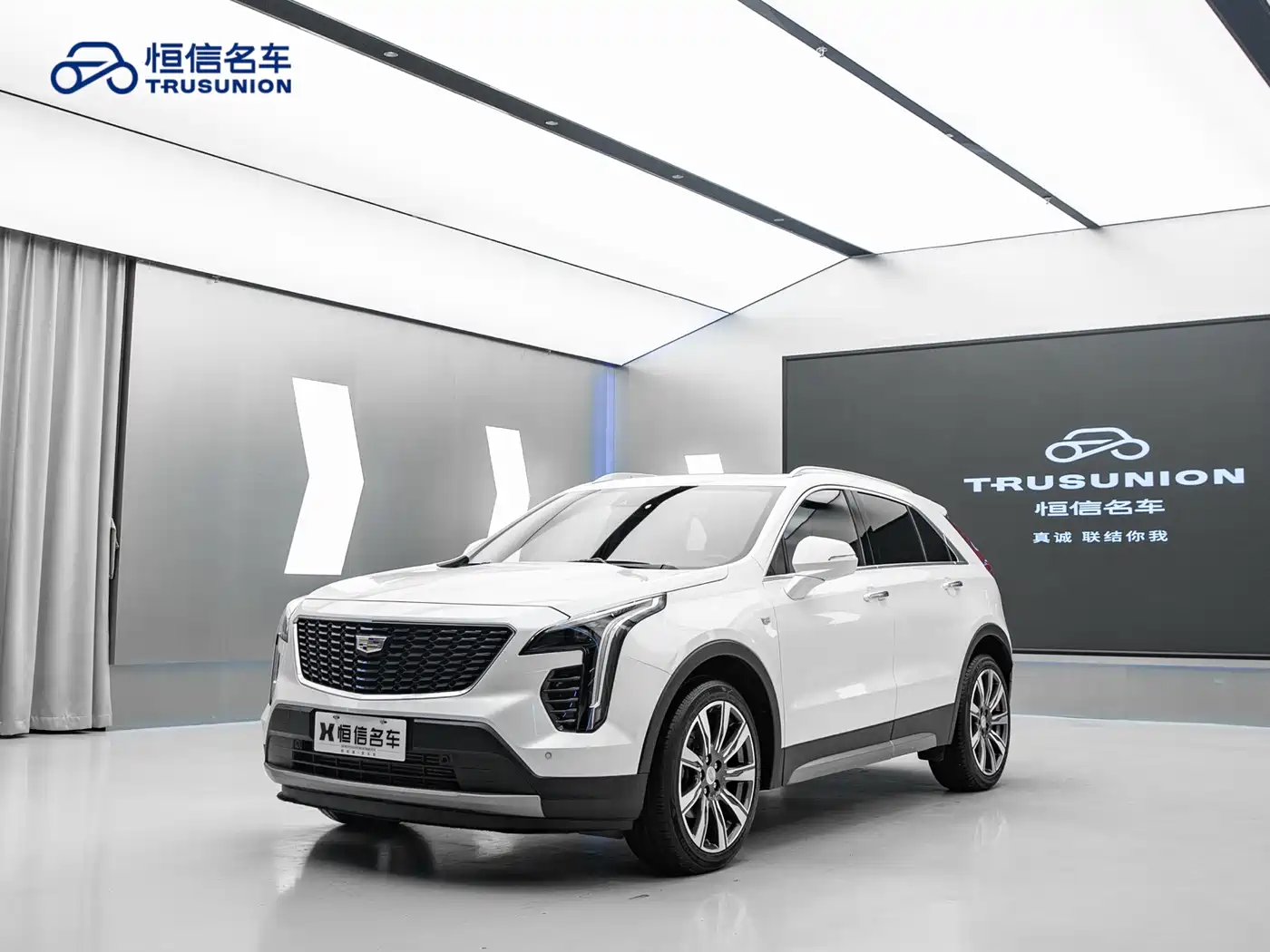 Cadillac XT4 2018 28T AWD Platinum Edition фото 3
