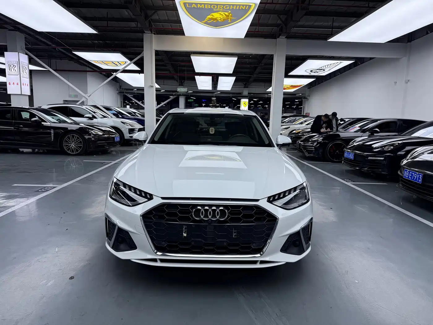 Audi A4L 2020 40 TFSI Fashion Dynamic Edition фото 2