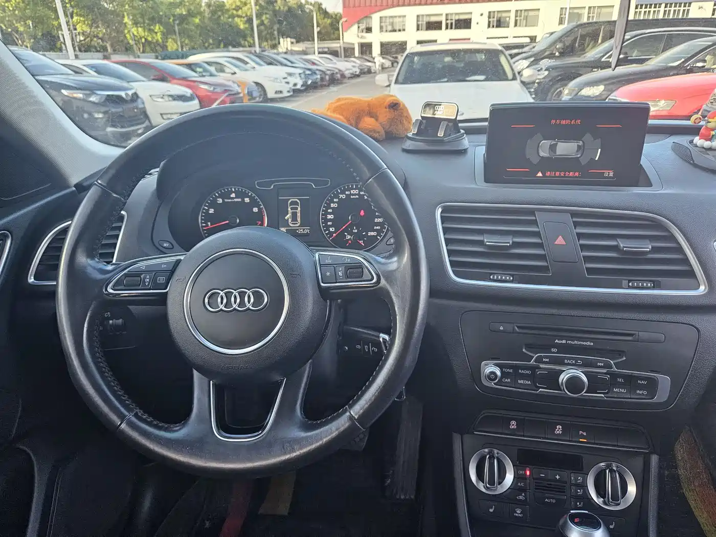 Audi Q3 2015 35 TFSI Comfort фото 11