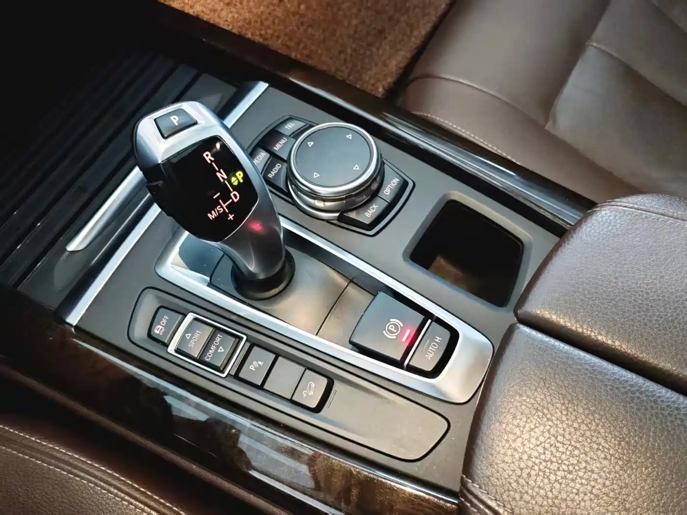BMW X5 (Import) 2015 xDrive28i фото 8