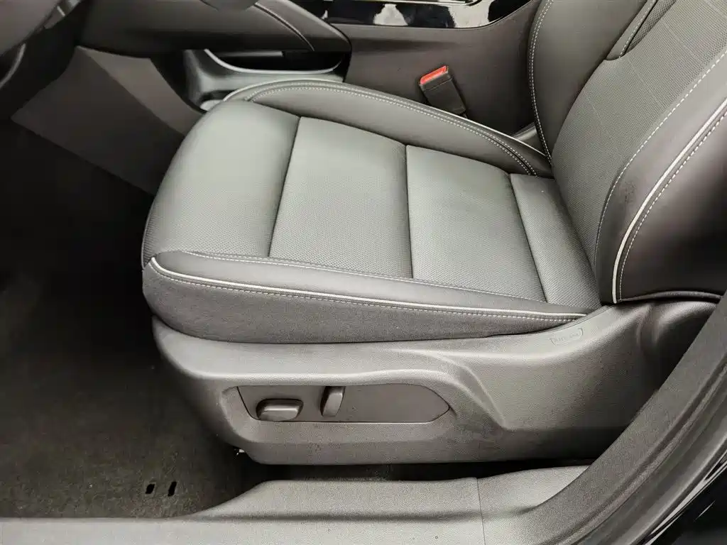 Buick Envision Plus 2024 Envision Plus 28T 2WD Premium Edition фото 20
