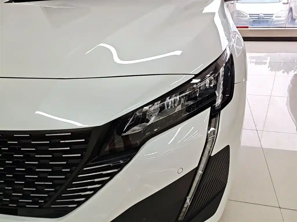 Peugeot 408 2022 1.6T Light Chaser Edition фото 18
