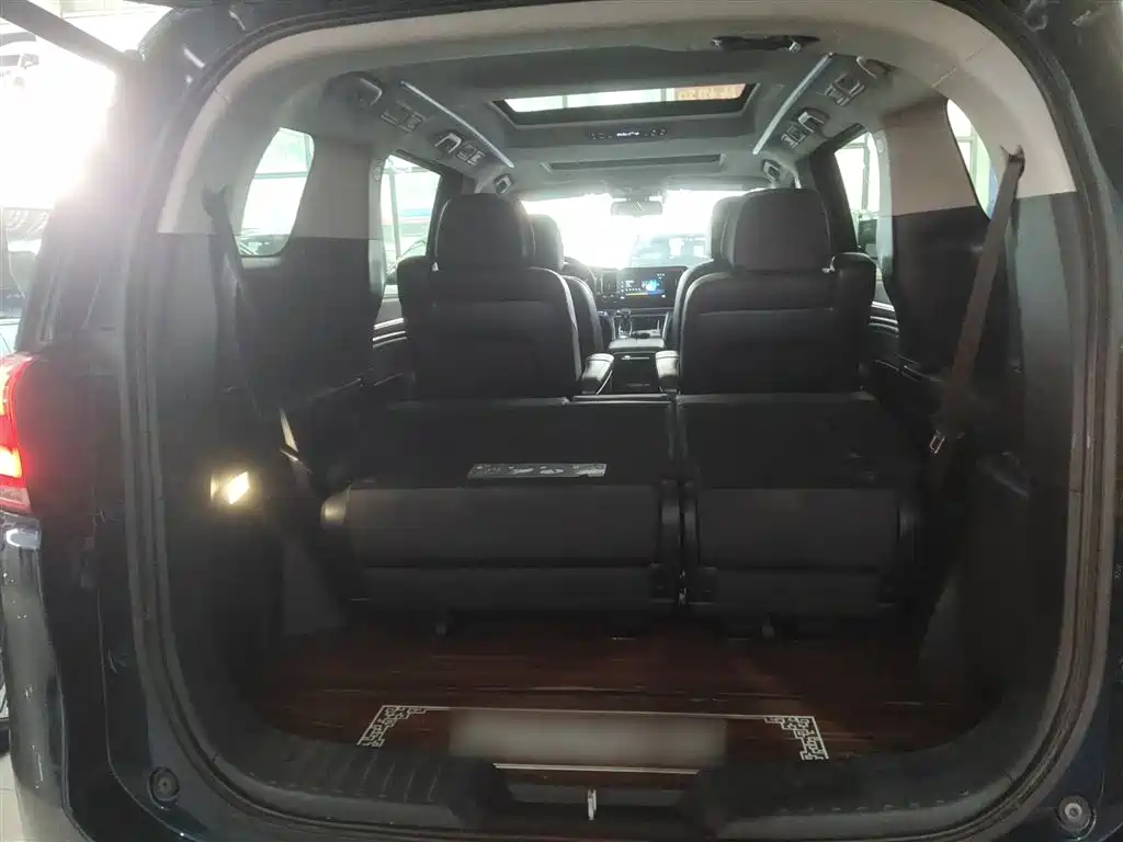 GAC Trumpchi Trumpchi M8 2021 Leading Show Series 390T Prestige Edition фото 15