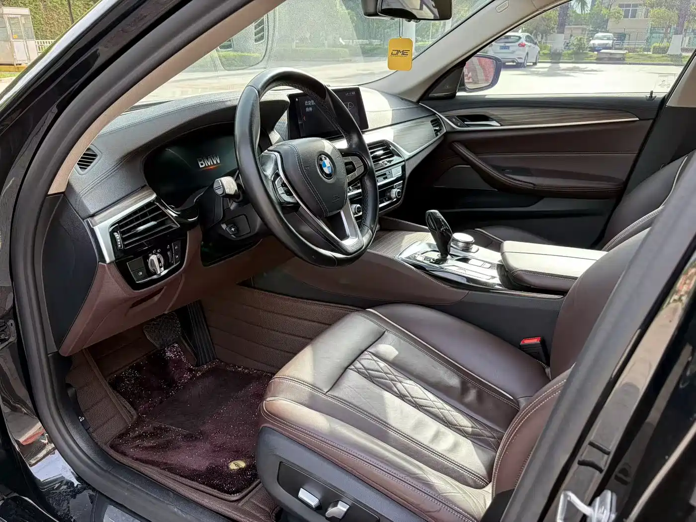 BMW 5 Series 2019 530Li Premium Luxury Package фото 4
