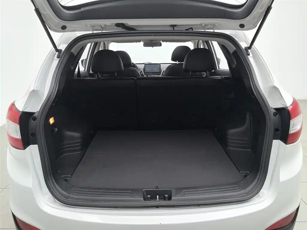 Hyundai Beijing Hyundai ix35 2015 2.0L Automatic 2WD Smart China V фото 16