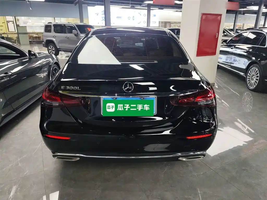 Mercedes-Benz E-Class 2022 Second Facelift E 300 L Luxury фото 4