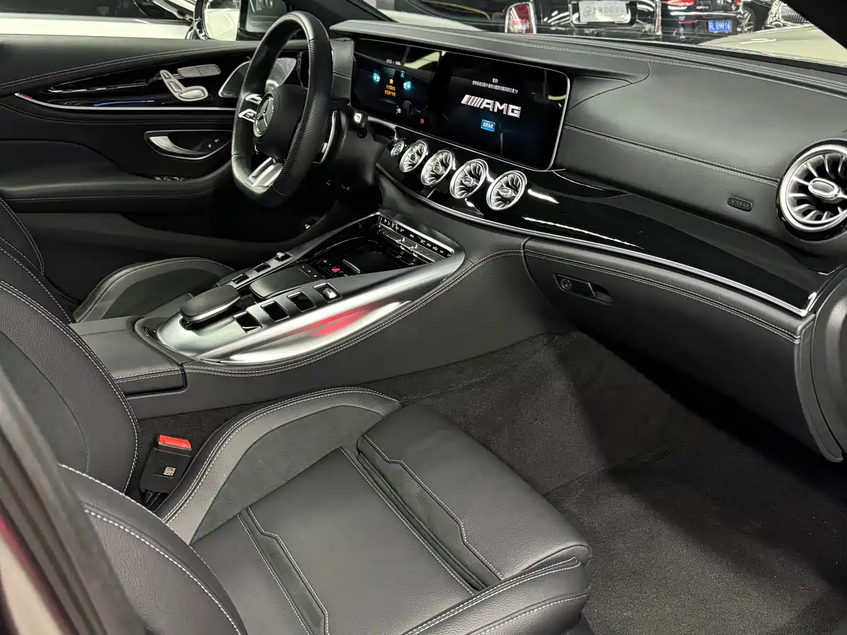MERCEDES-BENZ AMG GT
