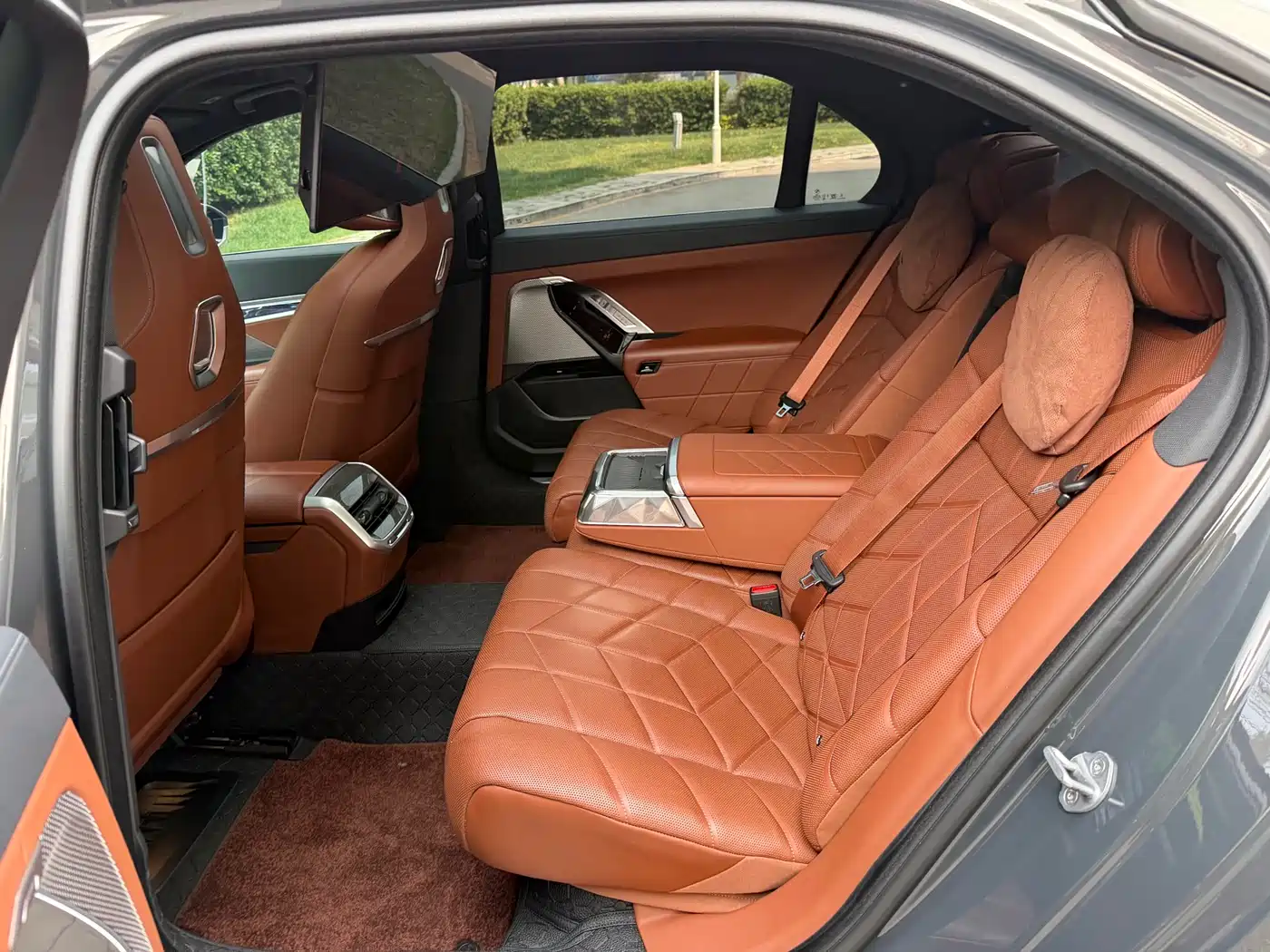 BMW i7 2023 eDrive50L Premium M Sport Package фото 19